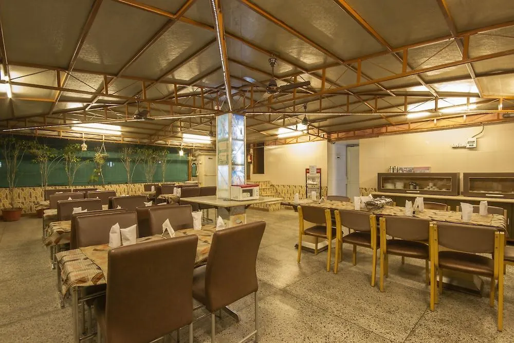 Hotel Grand Park Inn Delhi