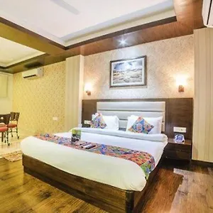 Fabhotel Galaxy - Nr Patel Nagar Metro Delhi (National Capital Territory of India)